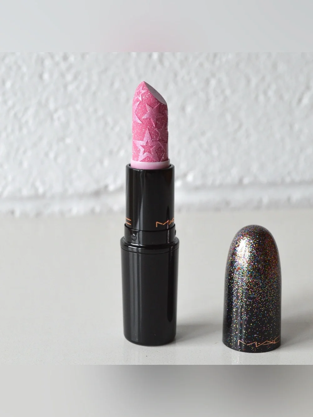 MAC Cosmetics Kiss Of Stars Lipstick *KISS OF STARS* Pink Pearl Limited Edition